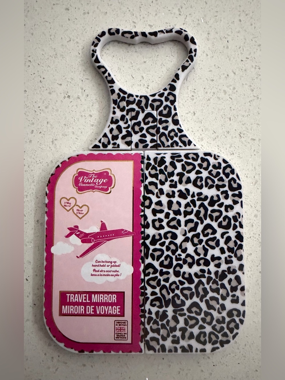 ✨NWT✨The Vintage Cosmetics Company- Travel Mirror